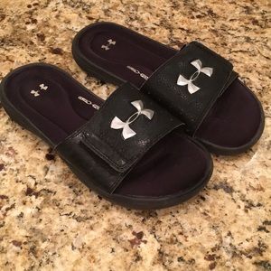 Under armour slides